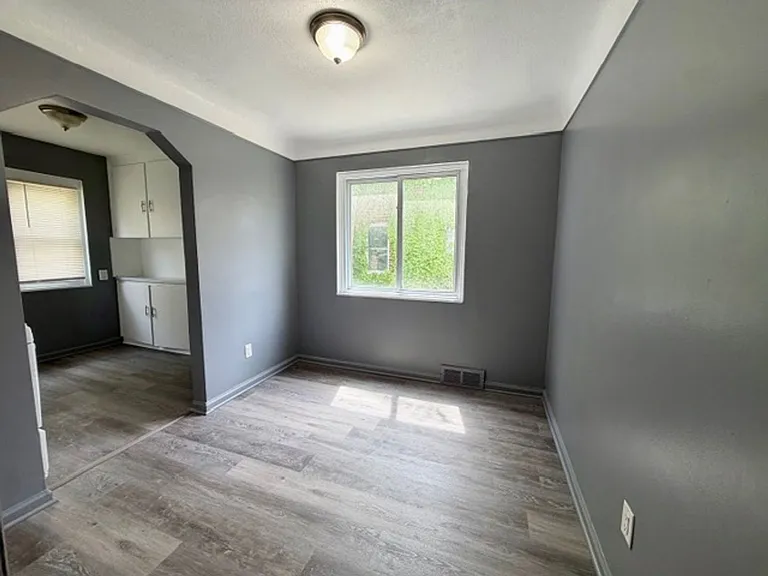 5944 Marseilles St — Photo 10