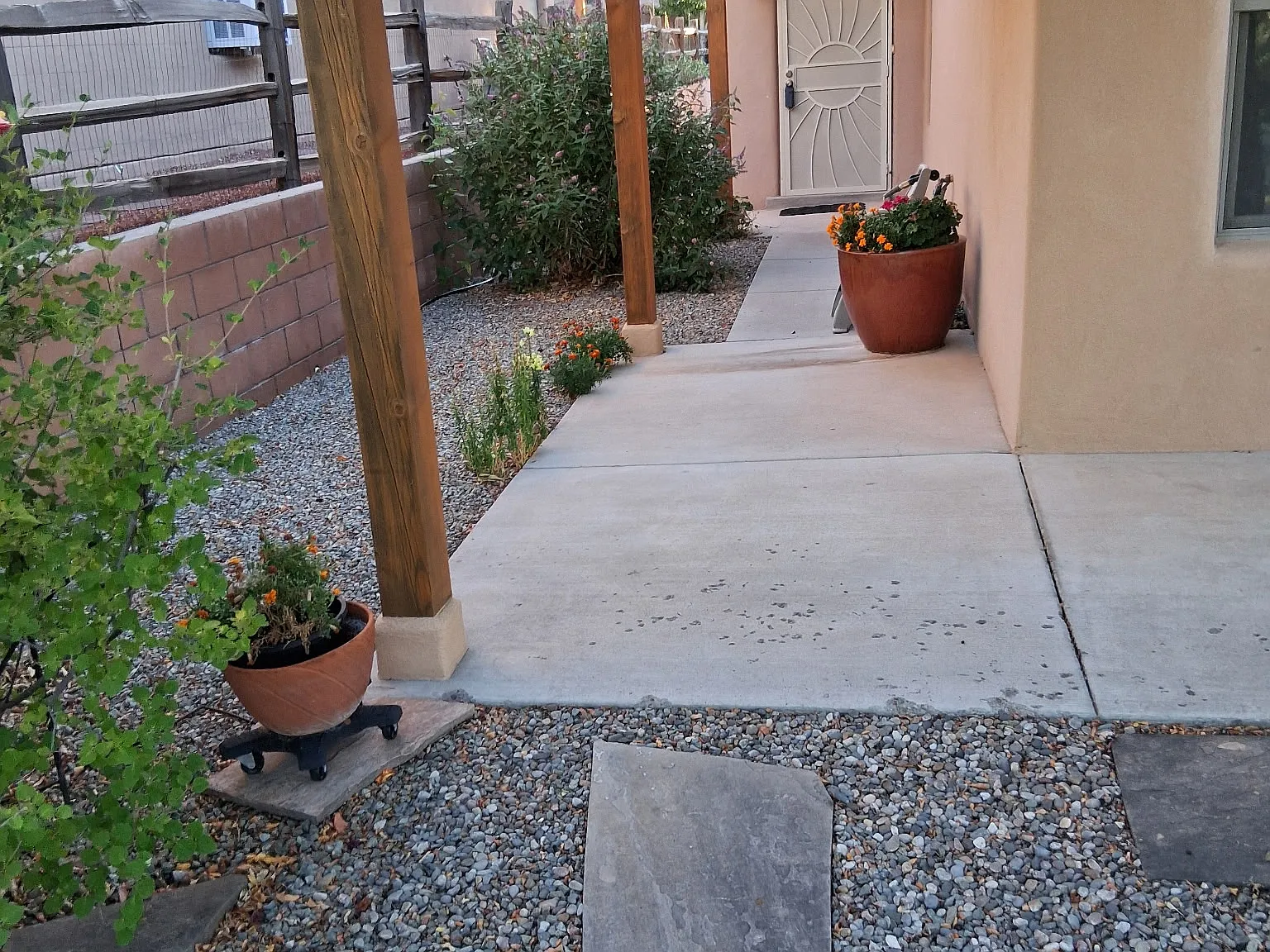 3 bed, 1460 sqft, $3,500 — Photo 2