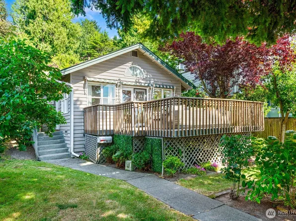 4018 59th Avenue SW, Seattle, WA 98116