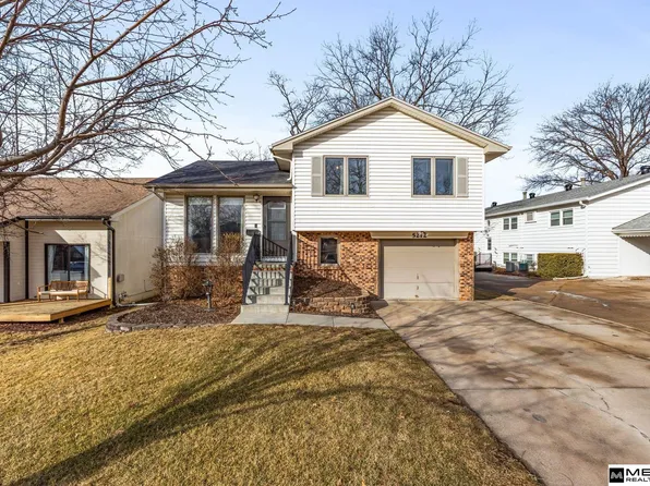 5212 S 82nd St, Ralston, NE 68127