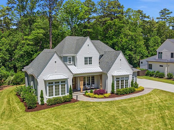 2nd image of 3424 Edgemont Dr