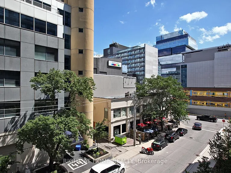 460 Adelaide St E #525 — Photo 22