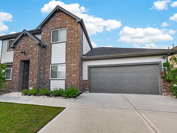 3rd image of 3132 Wickfield Pass Ln