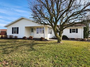 402 Debra Dr, Botkins, OH 45306