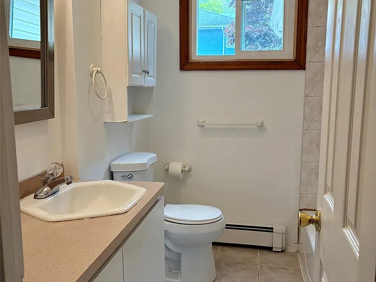 28 Rocco Dr — Photo 7
