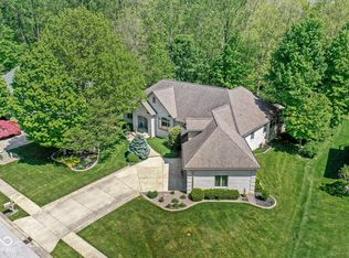 7421 Meadow Violet Ct, Avon, IN
