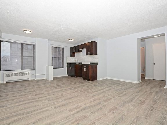 4th image of 7200 S Coles Ave APT 410