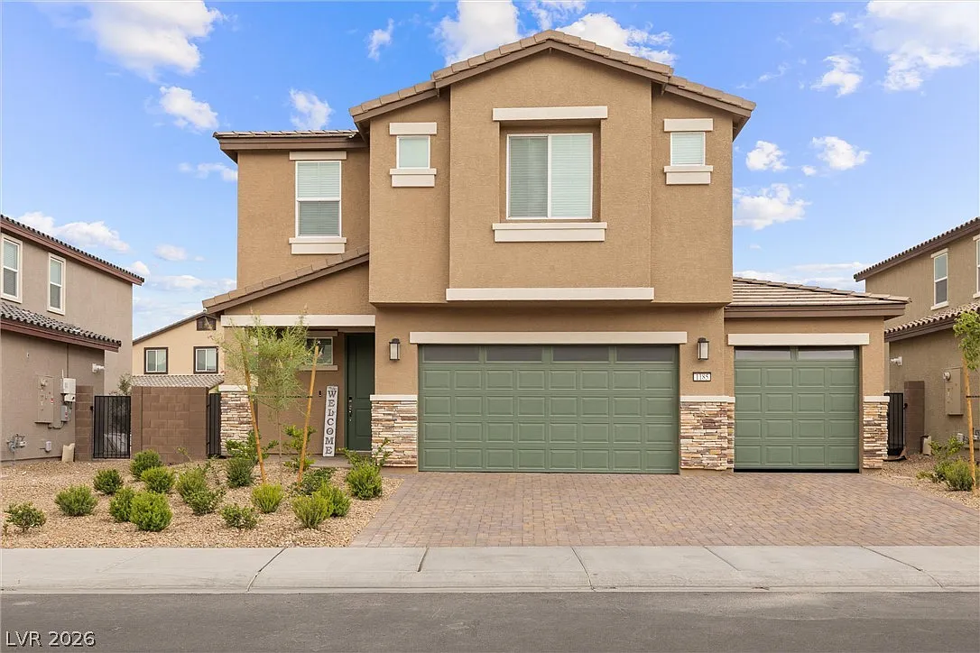 5 bed, 3.0 bath, 2659 sqft, $3,200 — Photo 1