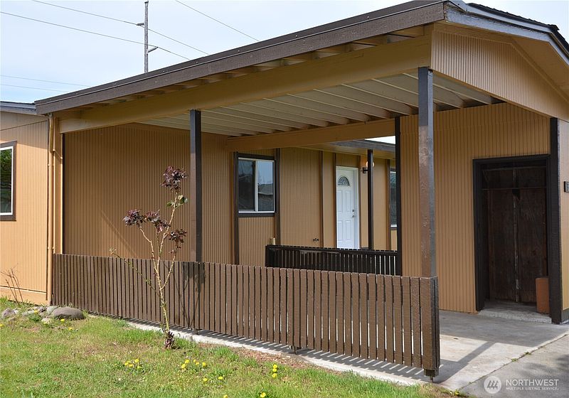 3rd image of 359 N Matriotti Avenue