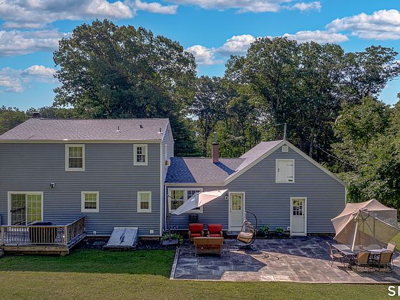 3rd image of 106 McDermott Circle