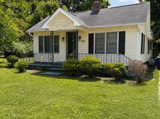 221 Neal St, Elon, NC 27244