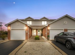 7968 S Roberts Rd, Bridgeview, IL 60455