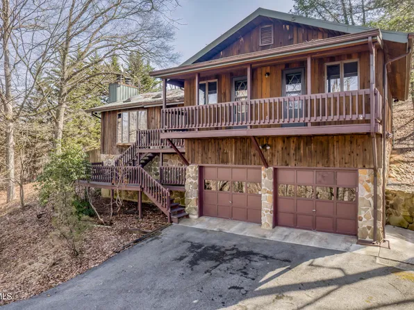 379 Catawba Ln, Blountville, TN 37617