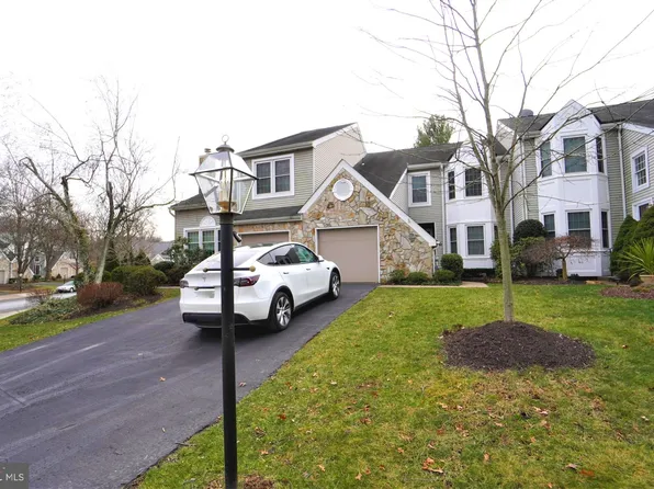902 Eagle Ln, Doylestown, PA 18901