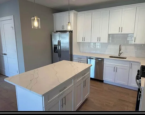 400 Oak St #3D Photo 1