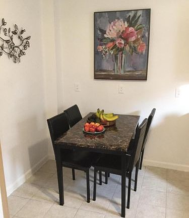 5th image of 27 Saint James Pl