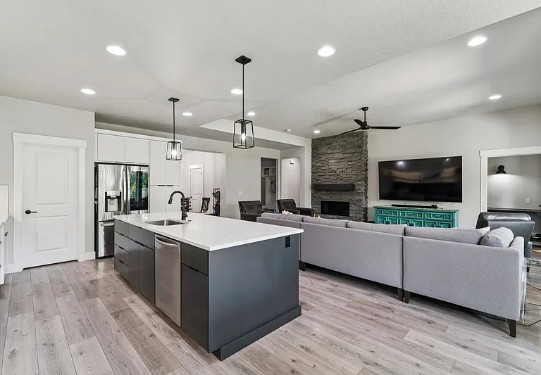 3821 W Balducci St — Photo 12