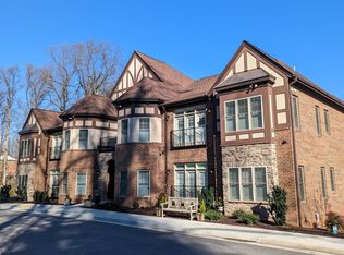 138 Sunset Cir APT 301, Greensboro, NC 27408