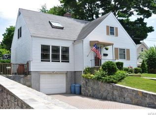 4 Lorraine Dr, Eastchester, NY 10709