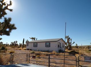 18821 N Quesnel Dr, Dolan Springs, AZ 86441