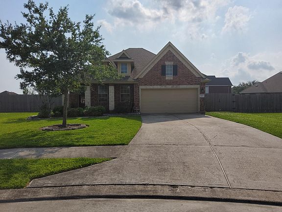 2nd image of 8603 Briar Oaks Ln