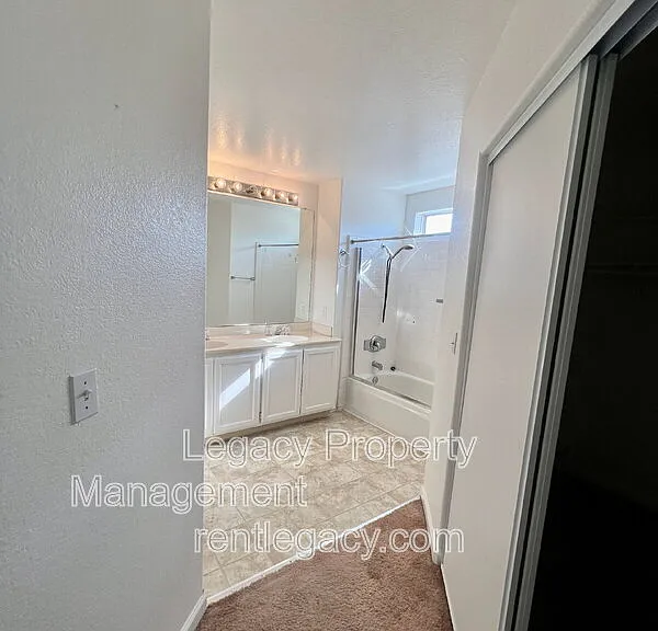 2750 Parkview Ter — Photo 22