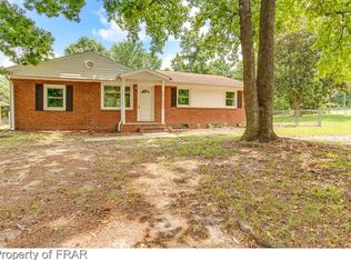 461 Lansdowne Rd, Fayetteville, NC 28314
