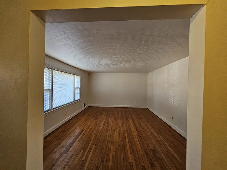 5705 Brookmere Ln — Photo 6