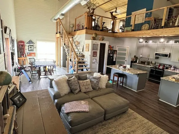 341 County Road 3680, Paradise, TX 76073