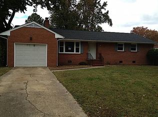 4 Ferndale Dr, Newport News, VA 23606