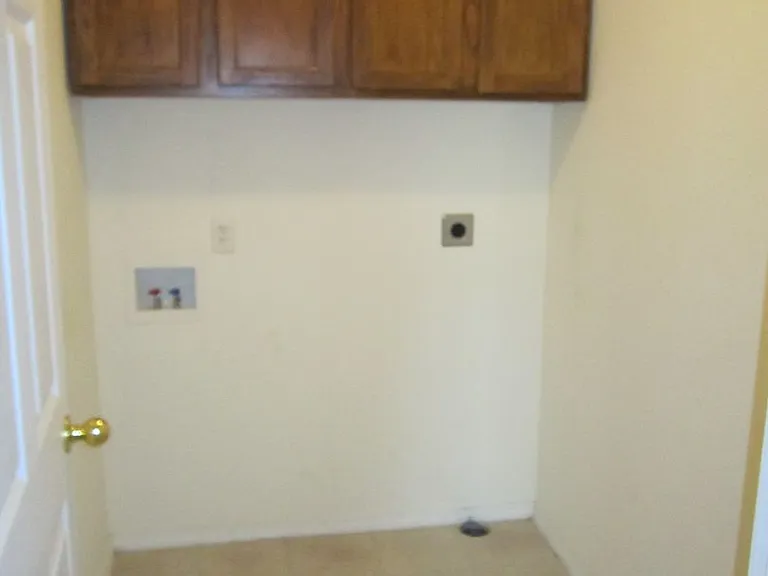412 Denton — Photo 12