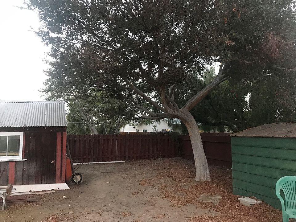 2nd image of 584 2nd Ave