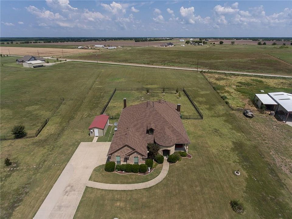 1st image of 4726 Henson Dr