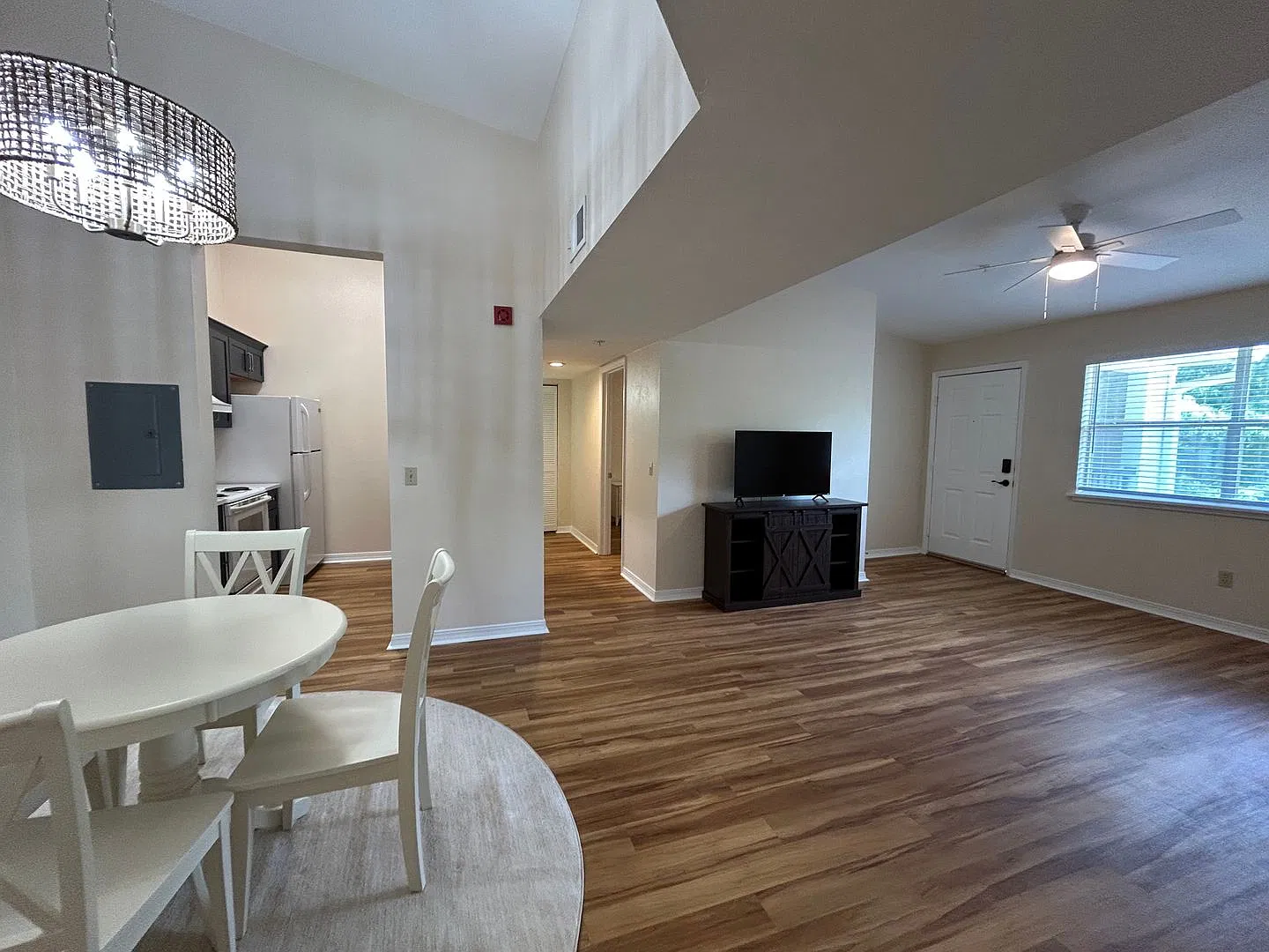 2360 SW Archer Rd, Apt 1012 Gainesville - Campus Edge — Photo 4
