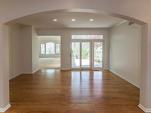 3rd image of 2726 Aspen Ct #12
