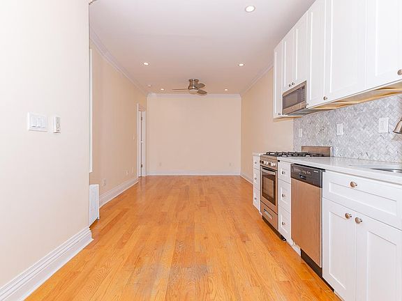 3rd image of 41 Jefferson St APT 20