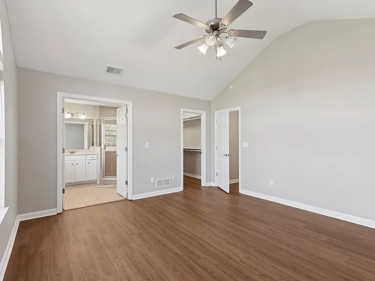 103 Lakeview Ct — Photo 18