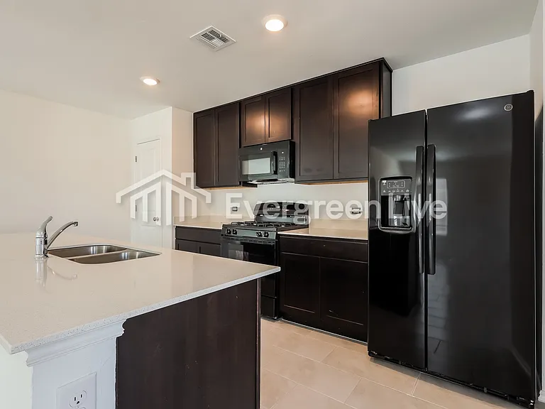 10905 SW 22nd St — Photo 7