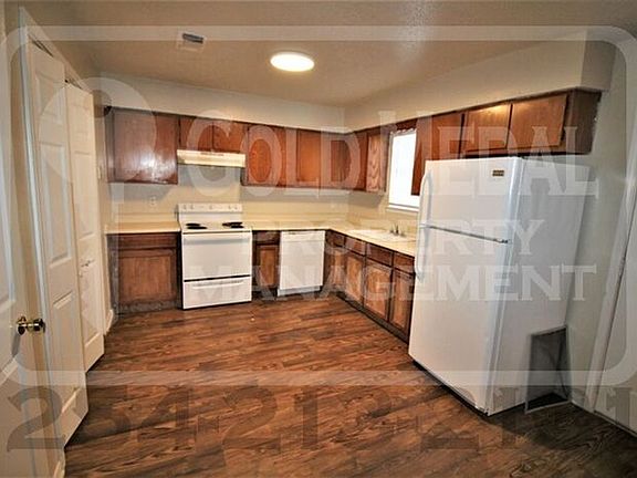 4th image of 1803 Cedarhill Dr