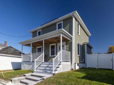458 King St, Fall River, MA, 02724