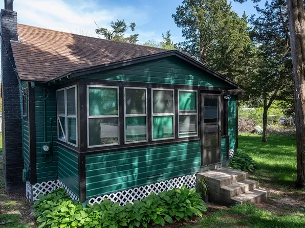 87 Howlands Ln, Kingston, MA 02364