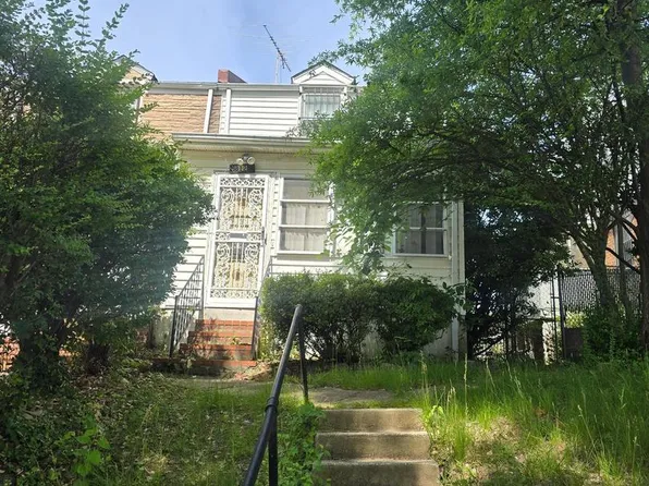 812 Division Ave NE, Washington, DC 20019