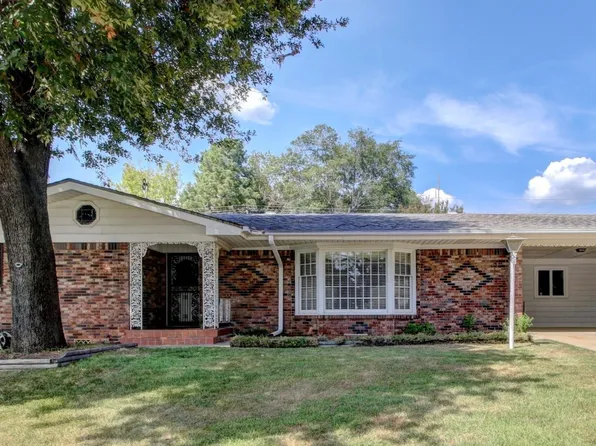 7008 Briarwood Dr, Little Rock, AR 72205