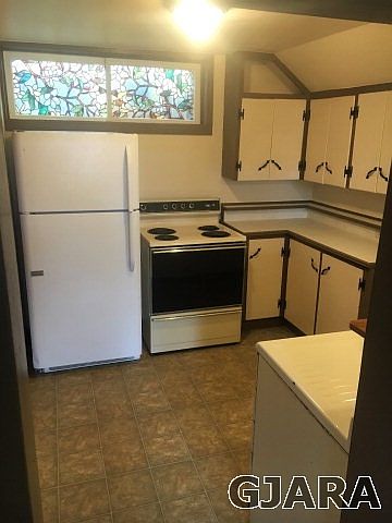 2nd image of 1004 N High St