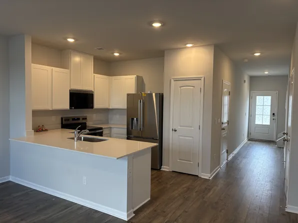 2100 Widgeon Point, Lebanon, TN 37090