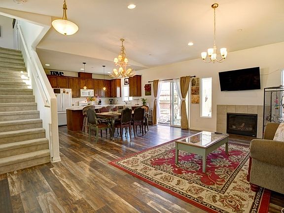 4th image of 1443 W Wynndel Way