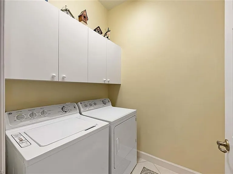 26960 Wyndhurst Ct #202 — Photo 23
