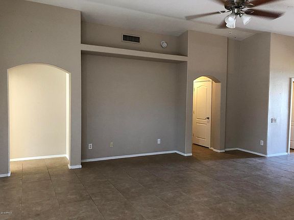 5th image of 2209 E Monona Dr