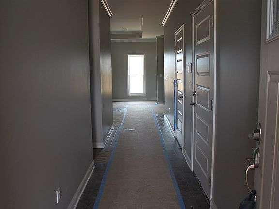 2nd image of 302 Mayberry Way