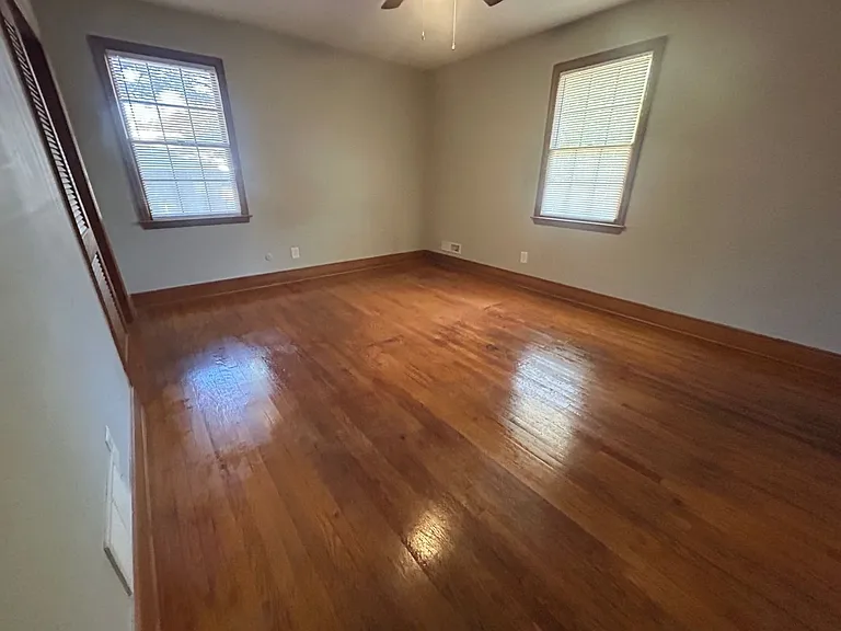 2221 Hooklawn Dr — Photo 14